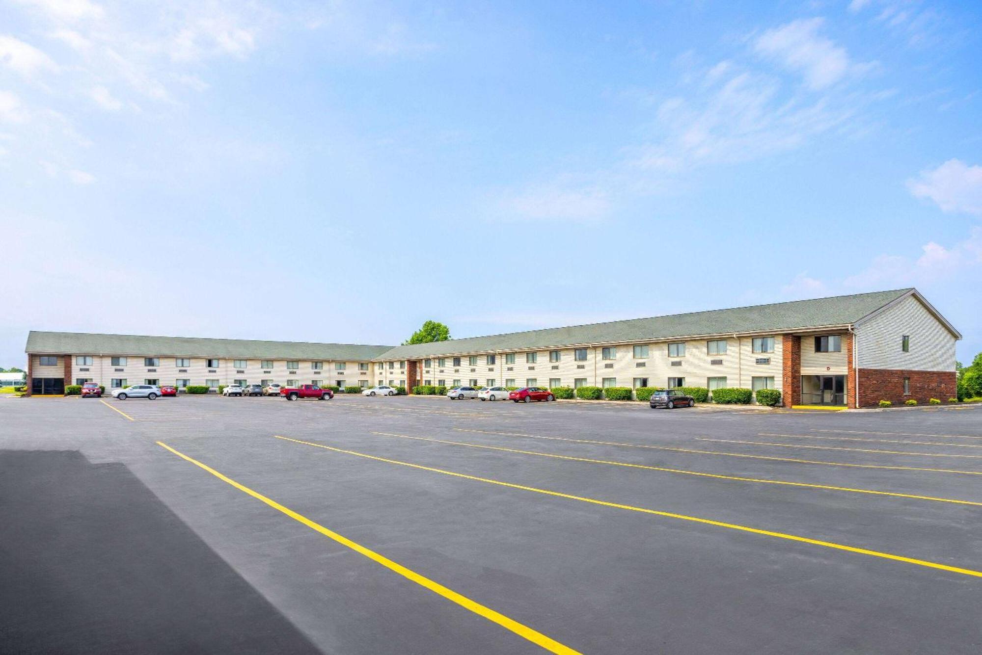 Super 8 By Wyndham Henrietta/Rochester Area Экстерьер фото